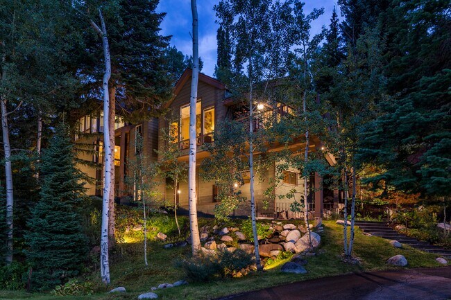 Photo - 18 Edgewood Ln