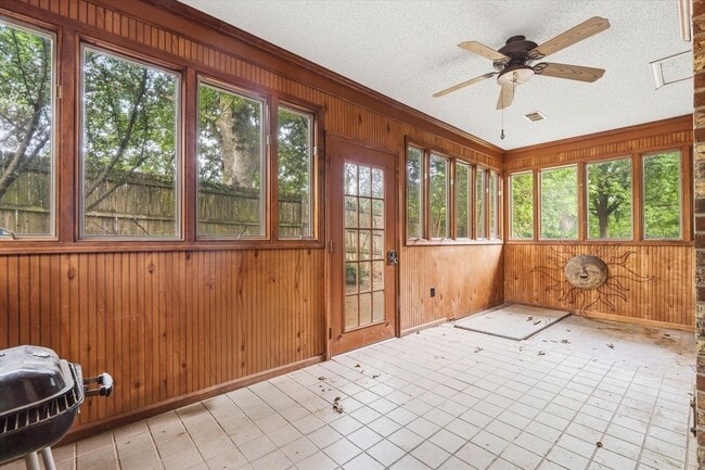 Photo - 4-BED, 2-BATH ALL-BRICK HOME NEAR JONESBORO COUNTRY CLUB!