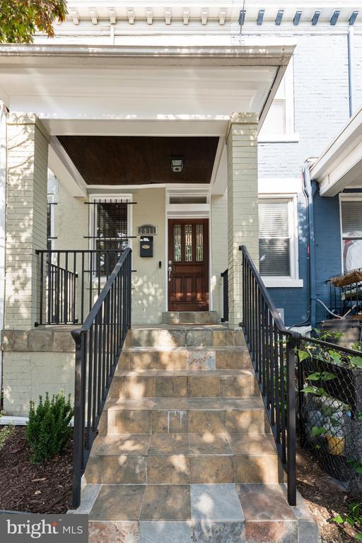 2911 Sherman Ave NW
