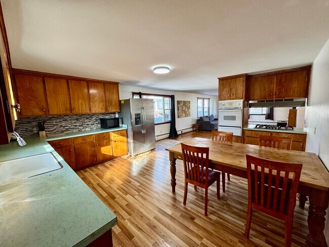 156 Nichols Ave Unidad 1