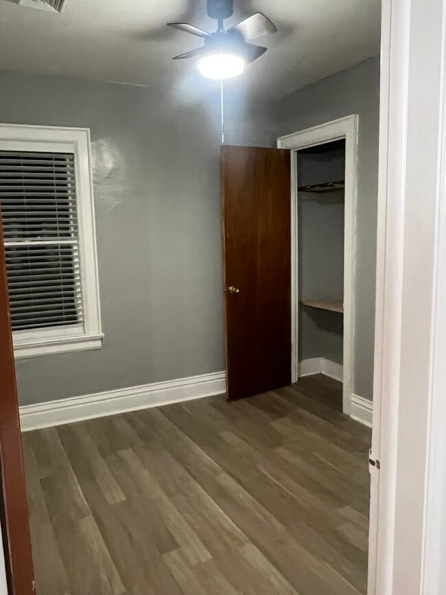 Photo - 375 Military Rd Unidad 2