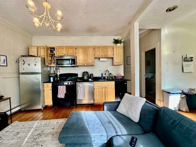 Photo - 93 Hillside St Unit 3