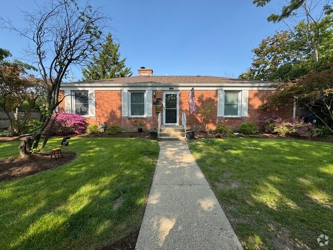 Building Photo - 600 Garfield Ave Rental