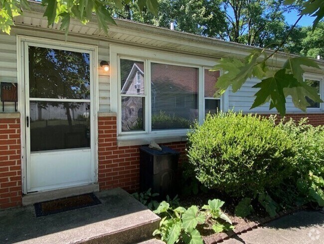 Building Photo - 419-423 N RUSSELL Unit 421 Rental