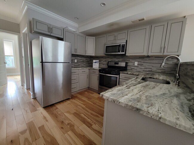 Photo - 1218 S 51st St Apartments Unit 3