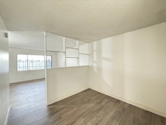 Photo - Convenient Studio Across from UNLV!