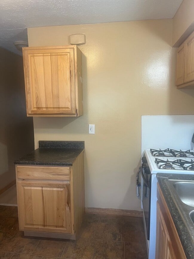 Photo - 2 Bedroom Townhome - Bedford