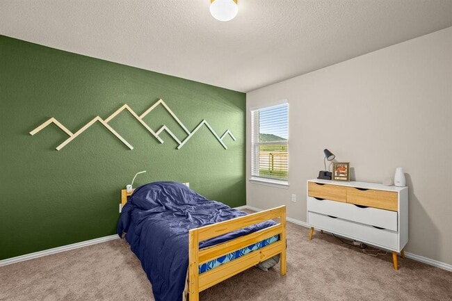 Photo - 143 Periwinkle Ln