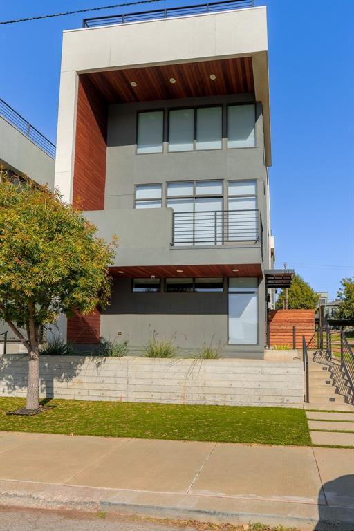Photo - 817 NW 6th St