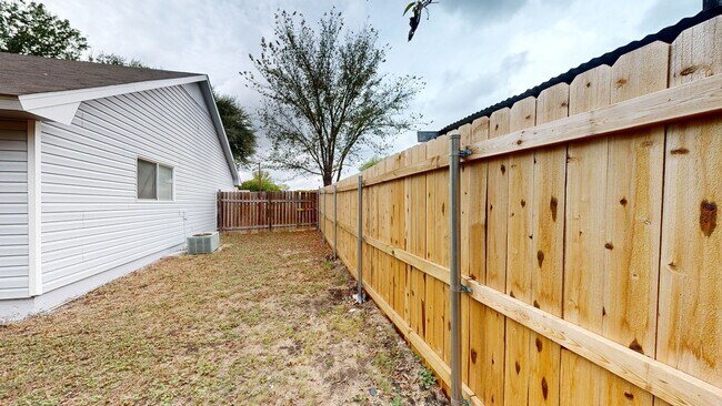 Photo - 2208 Cooke Dr