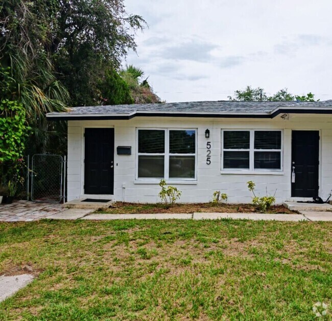 Building Photo - Charming 2-Bedroom Duplex Near Fossil Park... Rental