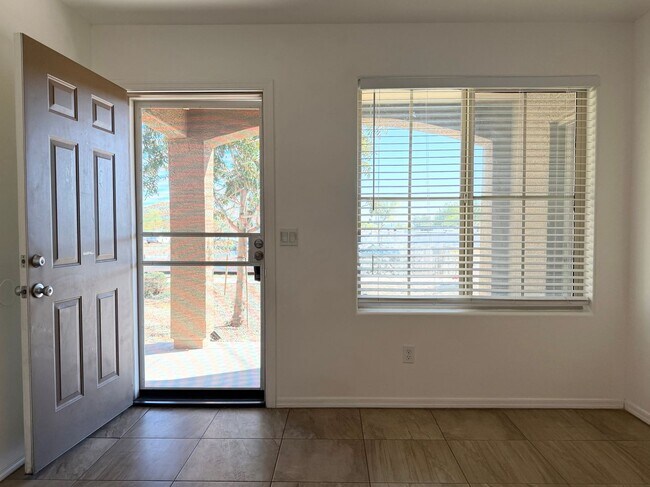 Photo - 10402 N 9th Ave Unidad 1