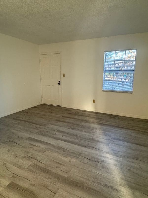 Photo - 1442 E 1st Ave