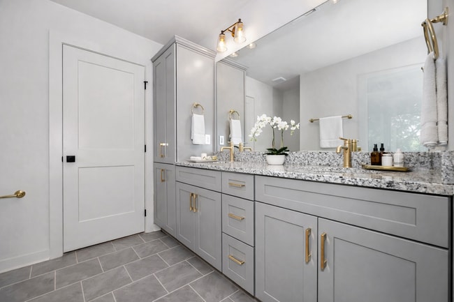 Photo - 2514 Freeman Rd SW