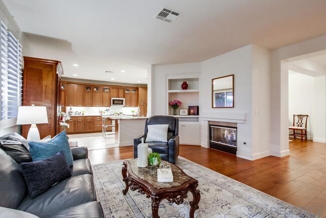 Photo - 913 Glendora Dr