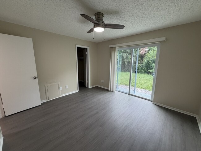 5290 70th Ave N, Pinellas Park, FL 33781