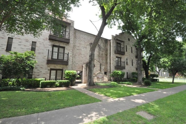 Photo - 2216 San Gabriel St Unit 203