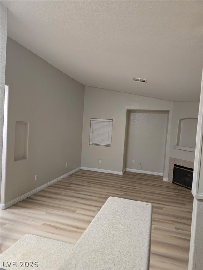 Photo - 4730 E Craig Rd Unit 2142