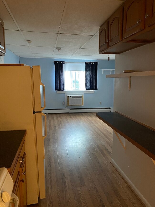 Photo - 215 Chelmsford St Unidad A