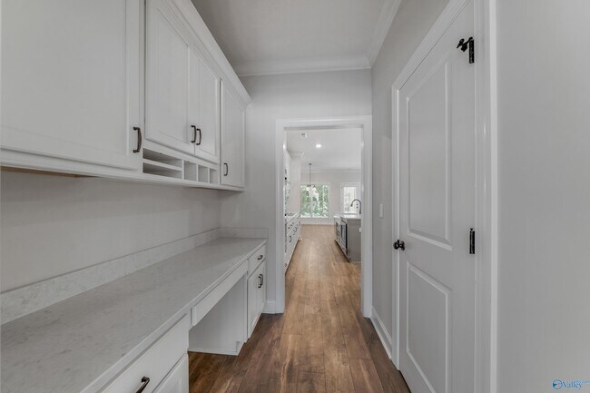 Photo - 123 Turning Leaf