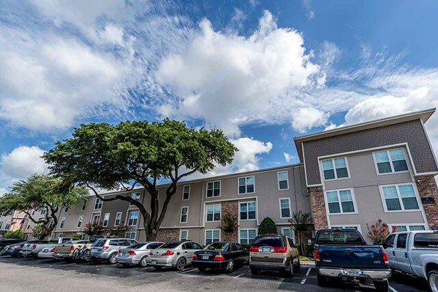 Photo - 7001 Westview Dr Apartment