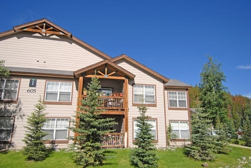 Pinewood Village - Pinewood Village