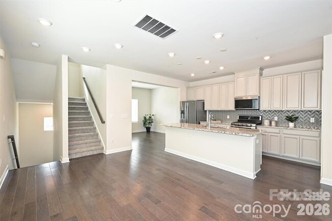Photo - 2410 Arbor Loop Dr