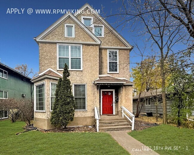 3 Bed 2 Bath Duplex Ready Fall 2025 Depo... Condominio Unidad 1