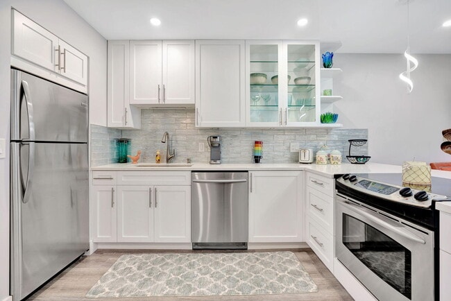 Photo - 1125 Stillwater Dr