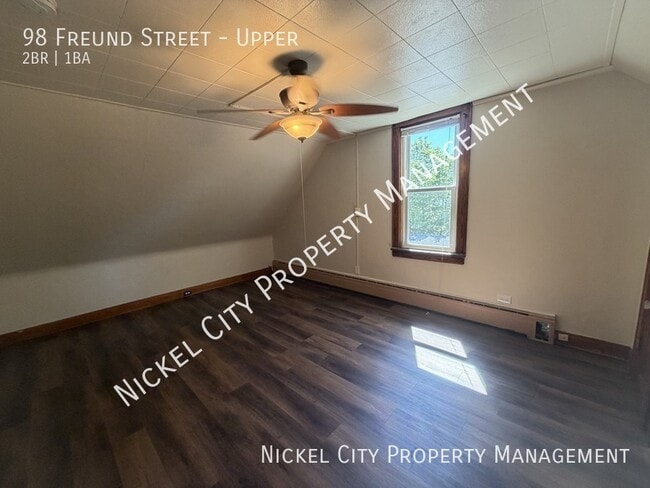 Photo - 98 Freund St Unit Upper