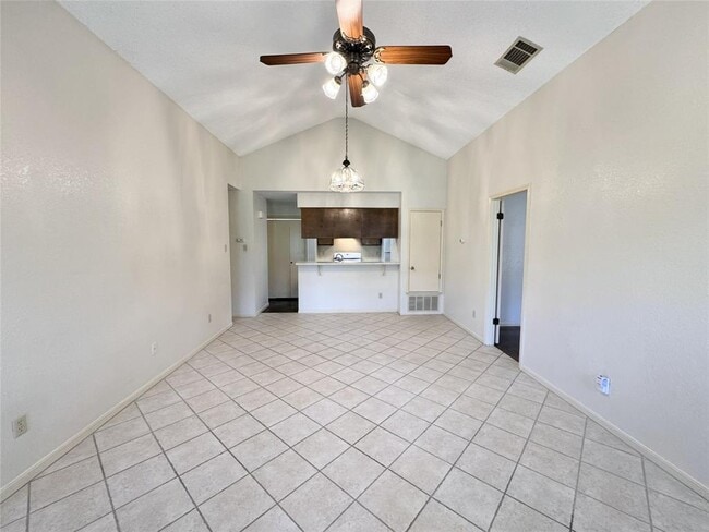 Photo - 701 Gamez Cove