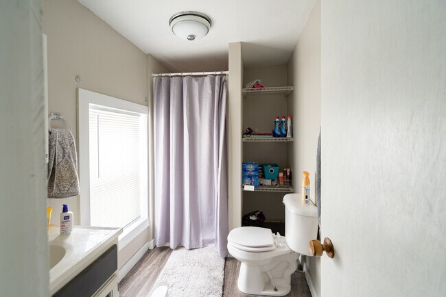 Photo - 2509 Olive St