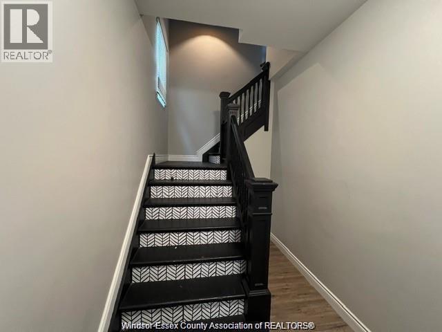 Photo - 746 Dougall Ave