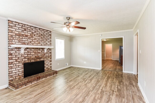 Photo - 4641 Flint Hill Rd SW