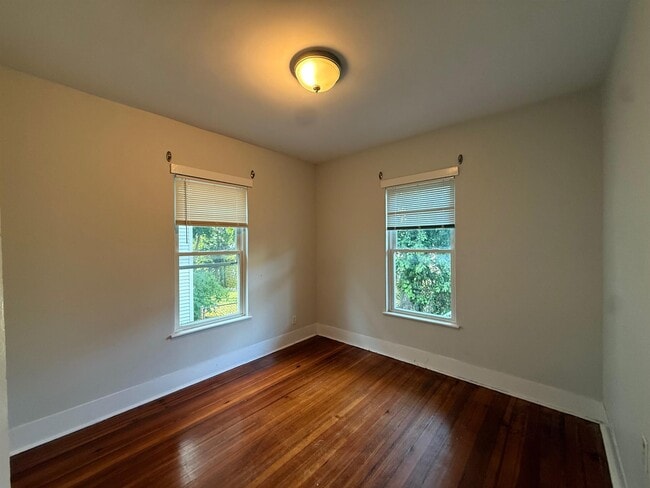 Photo - 69 Raymond Ave Unidad 1R