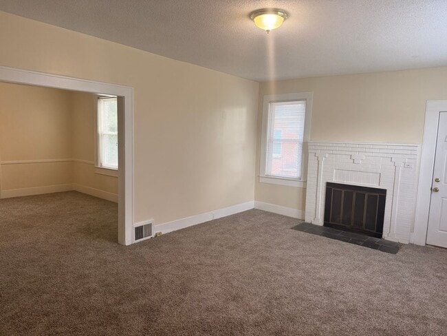 Photo - 4001 Devine St