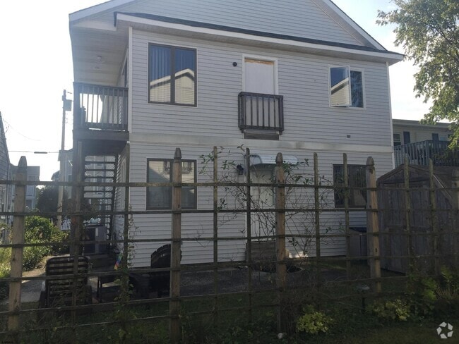 Building Photo - 344 36th St S Rental