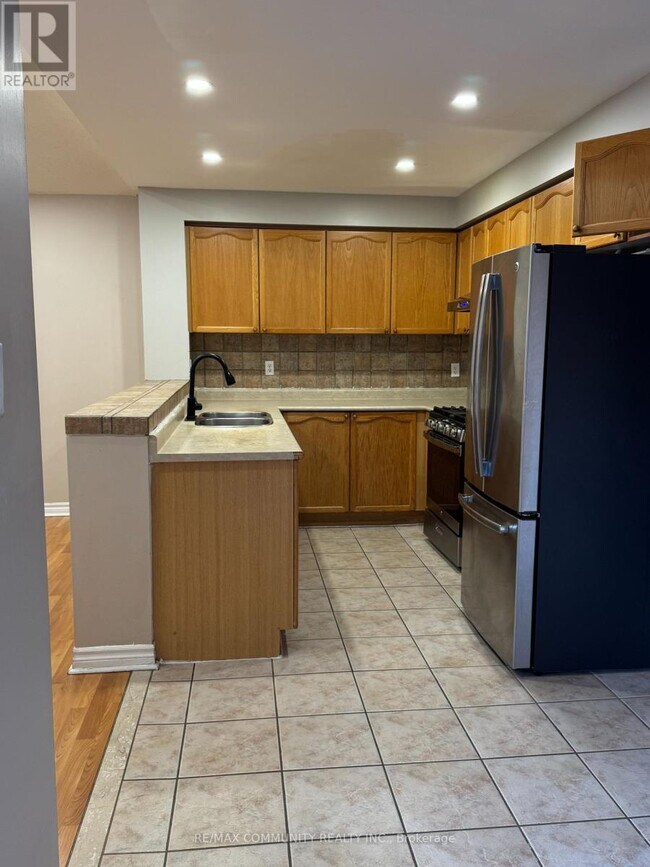 Photo - 36 Foothill St