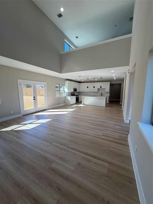 Photo - 20003 Venetto St