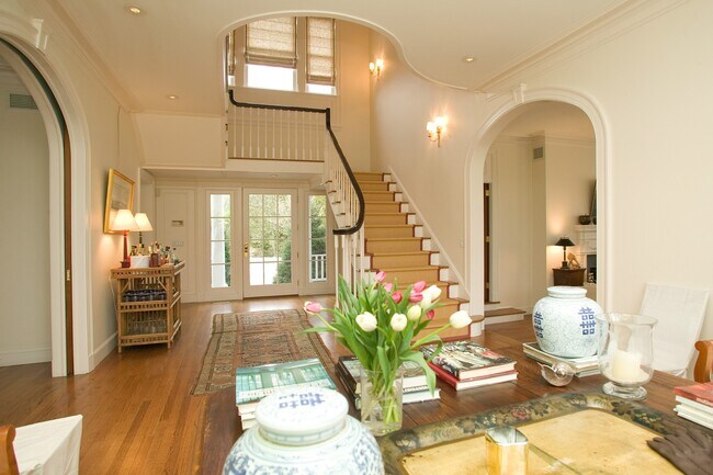 Photo - 223 Halsey Neck Ln