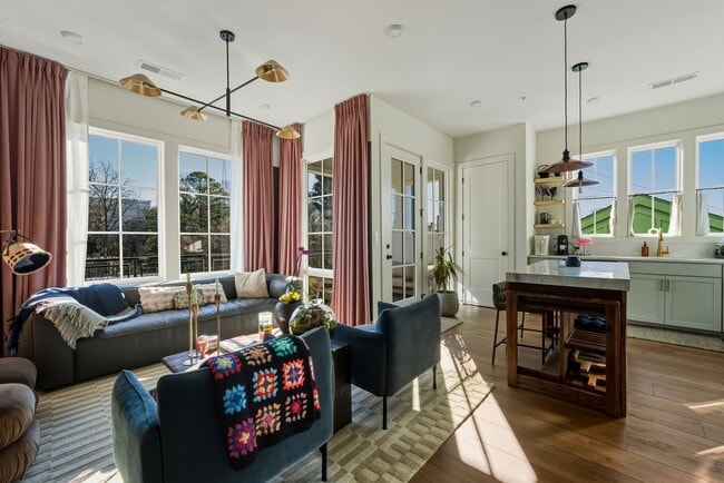 Building Photo - 962 Bibbs Circle NW