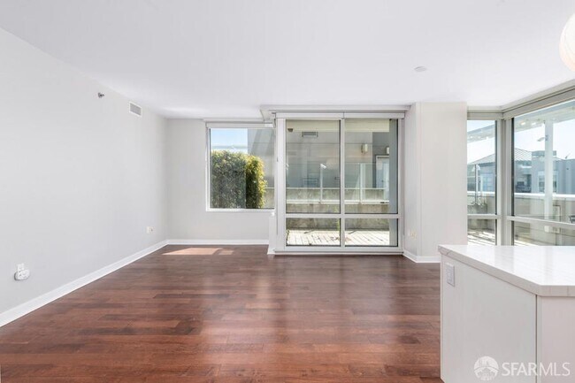 Photo - 501 Beale St