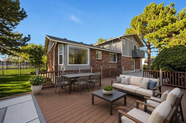 Photo - 7473 Bromley Rd