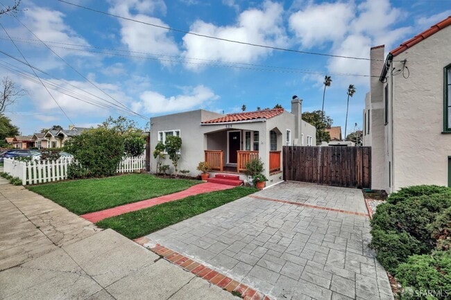 Photo - 609 S Delaware St