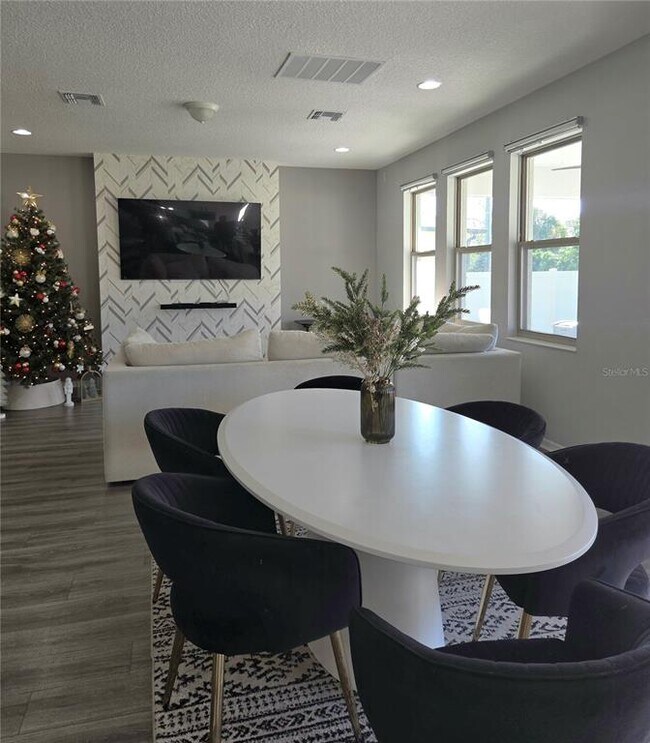 Photo - 5332 Pavia Dr