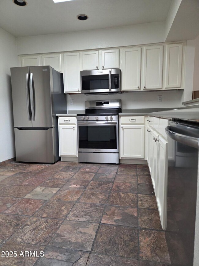 Photo - 1315 E Susan Ln