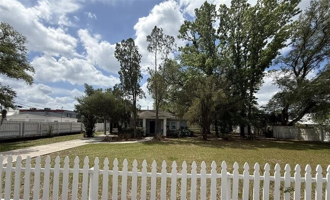 Photo - 5305 E Whiteway Dr