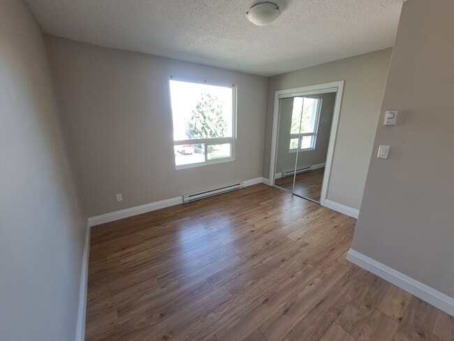 Photo - Fox Court Apartments