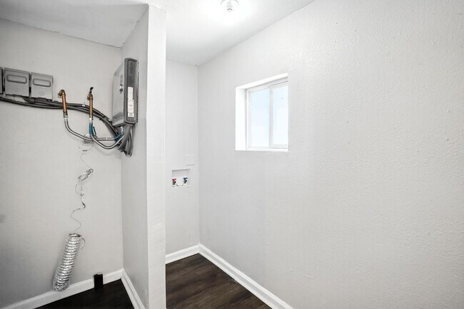 Photo - Charming 2-Bedroom Home in Robstown – Newl...