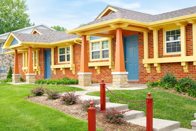 Photo - Columbia Square Apartments